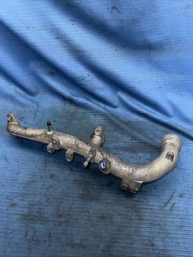 Infiniti 7421 03-06 Nissan 350z G35 Vq35de Rear Engine Coolant Bypass Pipe