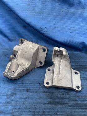 Infiniti 9613 2003-2006 Nissan 350z G35 Engine Motor Mount Bracket Setvq35de Oem