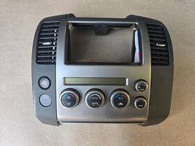 Nissan 08262005 2005-2007 Pathfinder Dash Radio Bezel Trim With Vents Oem # 68260 Ea410
