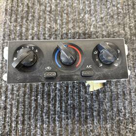 Nissan 141-010-0011 01 02 03 04 Xterra Frontier Temperature Climate Control Ac Heat 2001-2004