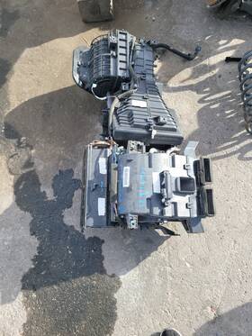 27110-ez014 Nissan 27110-ez01a 16-18 Titan Heating Unit