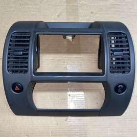 5nex-04302 Nissan 2005-2008 Xterra Radio Center Dash Bezel Trim Climate Control Oem