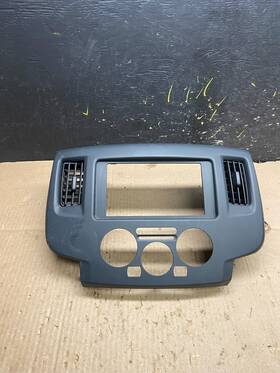 Nissan 682u13lm0a 2013-2017 Nv200 Climate Control Heater A/c Panel Oem Y5441 Dg