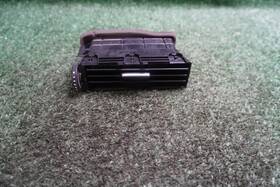 Nissan 687516rb0a 2021 2022 2023 Rogue Center Dash Left Driver Side Ac Vent Oem