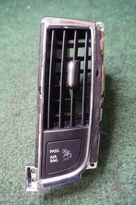 Pg0568750 Nissan 2009 2010 2011 2012 2013 2014 Maxima Sv Right Ac Vent Oem